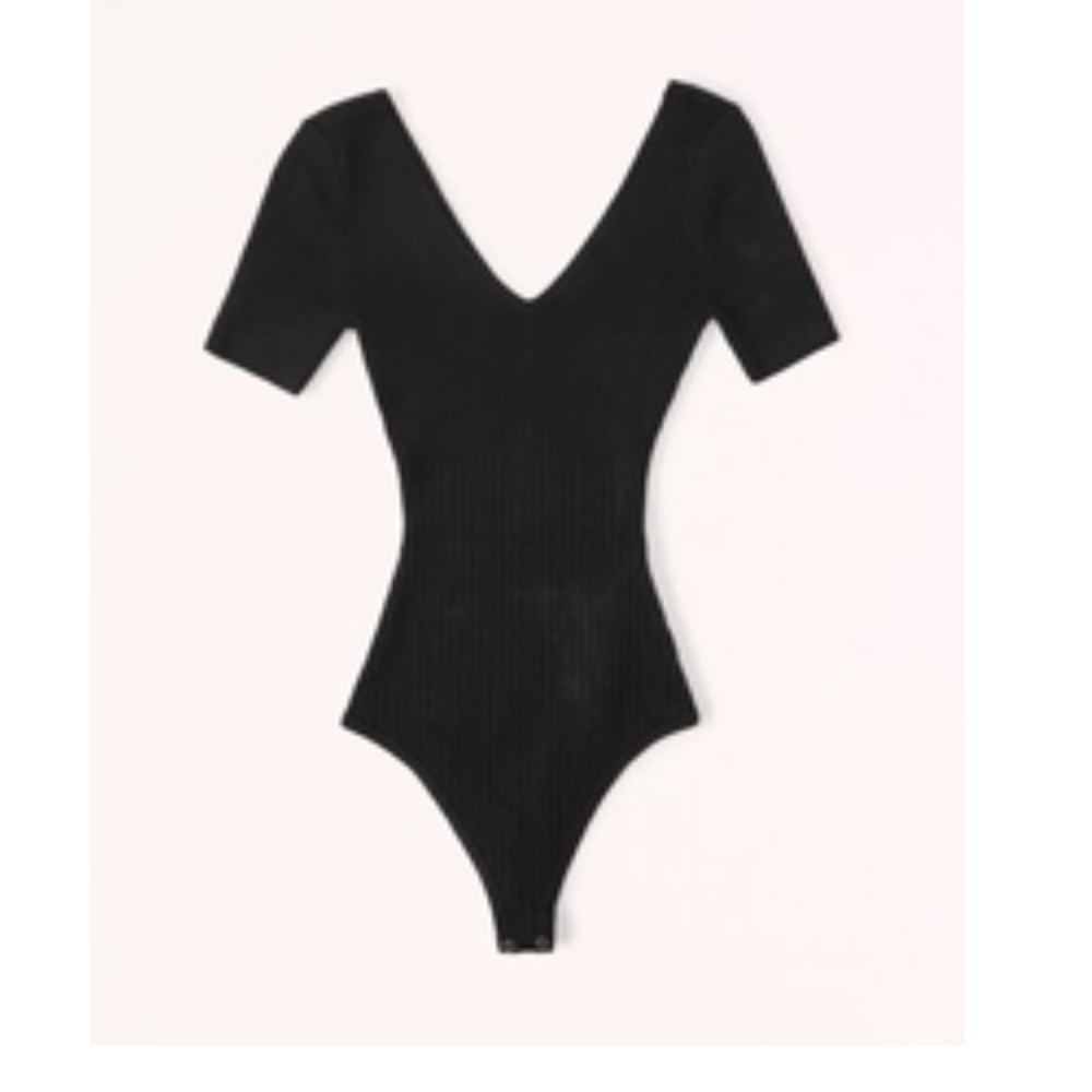 Abercrombie & Fitch Short-Sleeve V-Neck Sweater Bodysuit (Black-Small)